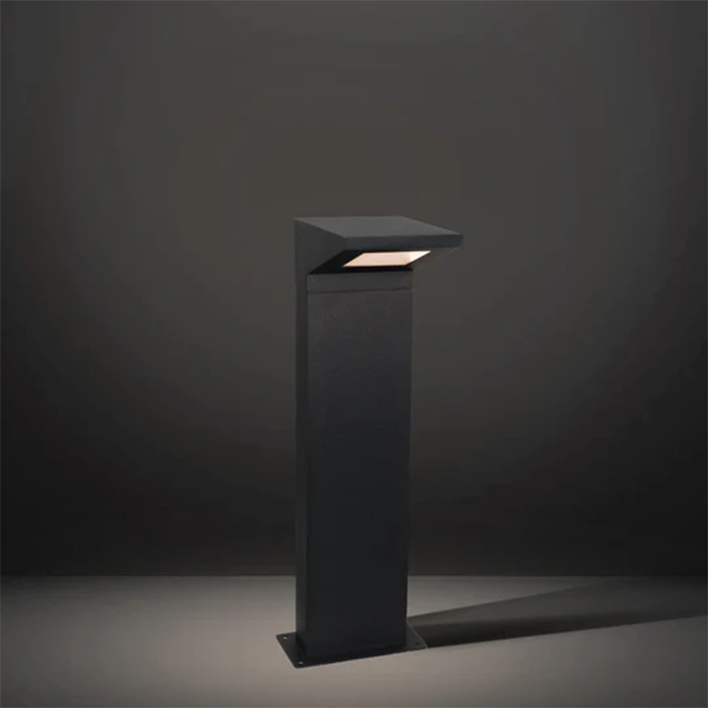 (XV) CVIII velit duci semita lux